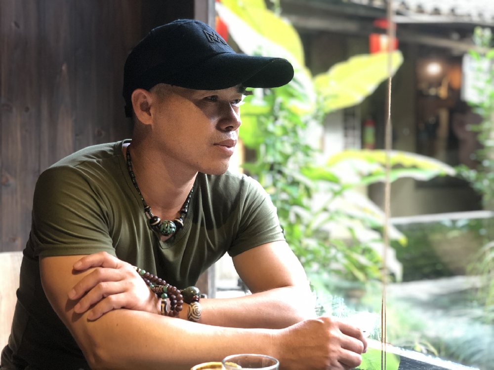 黄光华（国瓷红叶画院高级画师）